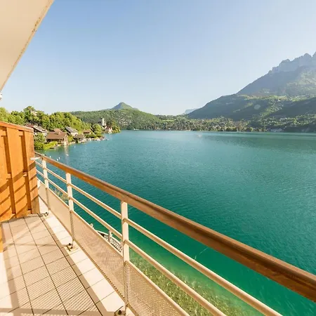 Les Libellules Accès Direct Au By Locationlacannecy, Lla Selections