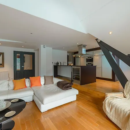 Les Libellules Acces Direct Au Et Piste Cyclable, 7 Apts Du Au T5 By Lla Selections Duingt