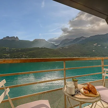 Les Libellules Accès Direct Au By Locationlacannecy, Lla Selections *